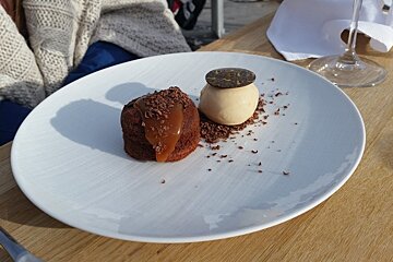 chocolate dessert & ice cream