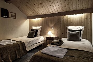 Etoile Chalet, Meribel Village twin bedroom