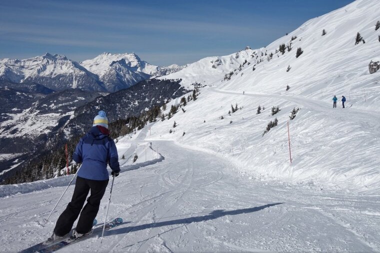Great snow conditions under grey skies in Chamonix