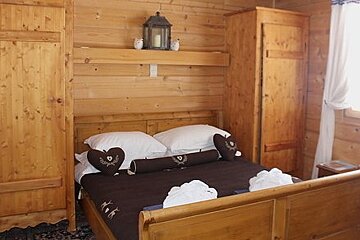 Le Plan des Rochers Chalet, near Avoriaz double room