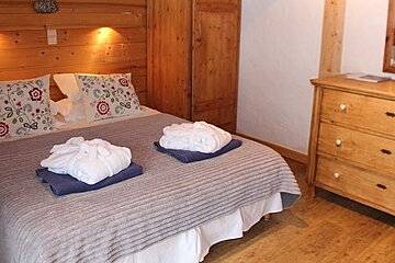 Le Plan des Rochers Chalet, near Avoriaz double room