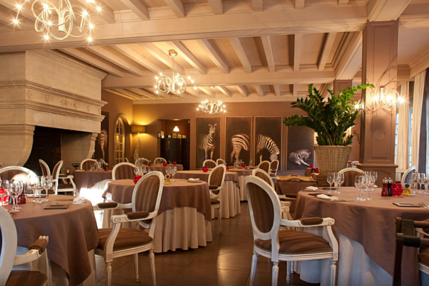Le Vallon de Valrugues Gastronomic Restaurant, Saint Remy de Provence interior