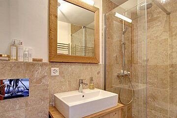 Mondzeu Apartment, Verbier - Centre shower room
