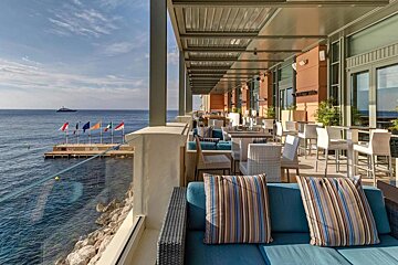 Christmas pop-up at the Blue Gin, Monte-Carlo