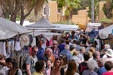 hippy-market-punta-arabi-at-es-canar
