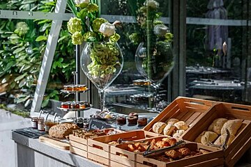 A buffet table with a sign that says ' buffet ' on it