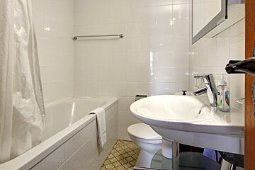 Talisman Apartment, Verbier - Centre bathroom