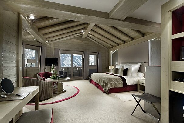 Le K2 Palace Hotel, Courchevel double bedroom