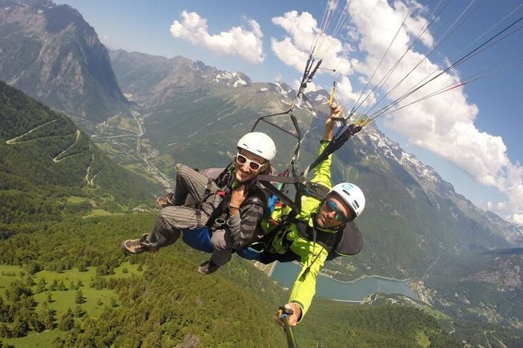 Summer Paragliding, Alpe d