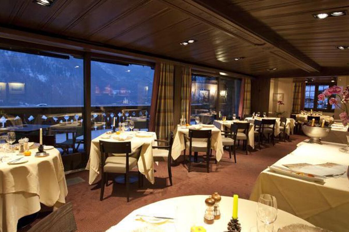Auberge du Bois Prin Restaurant Review, Chamonix Main Town interior