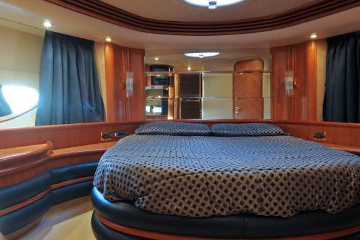 Azimut 68' 21m Motor Yacht, Ibiza cabin