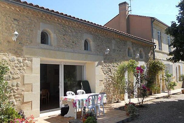 Calme Villa For Sale, Blaye villa