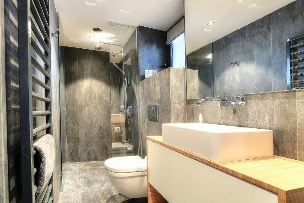 Kuma Chalet, Chamonix - Les Houches bathroom