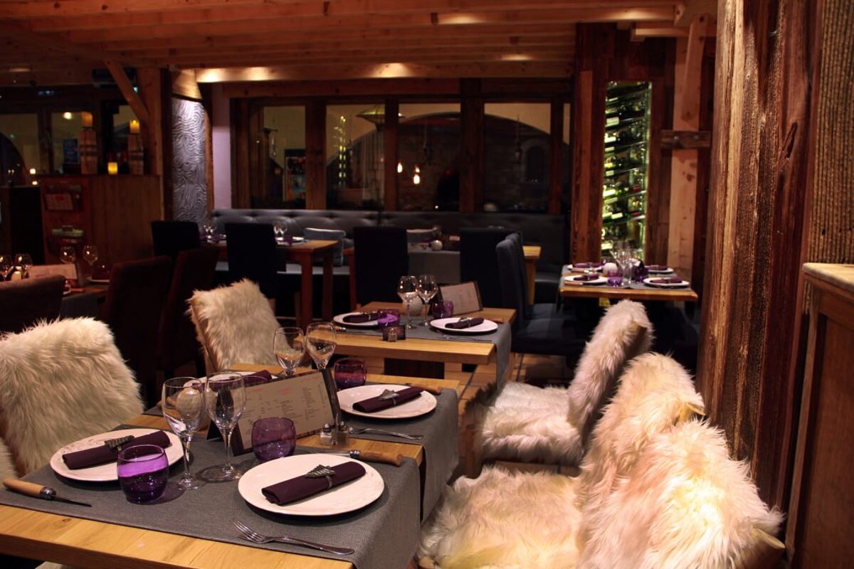 La Marmite Restaurant, Les Menuires interior