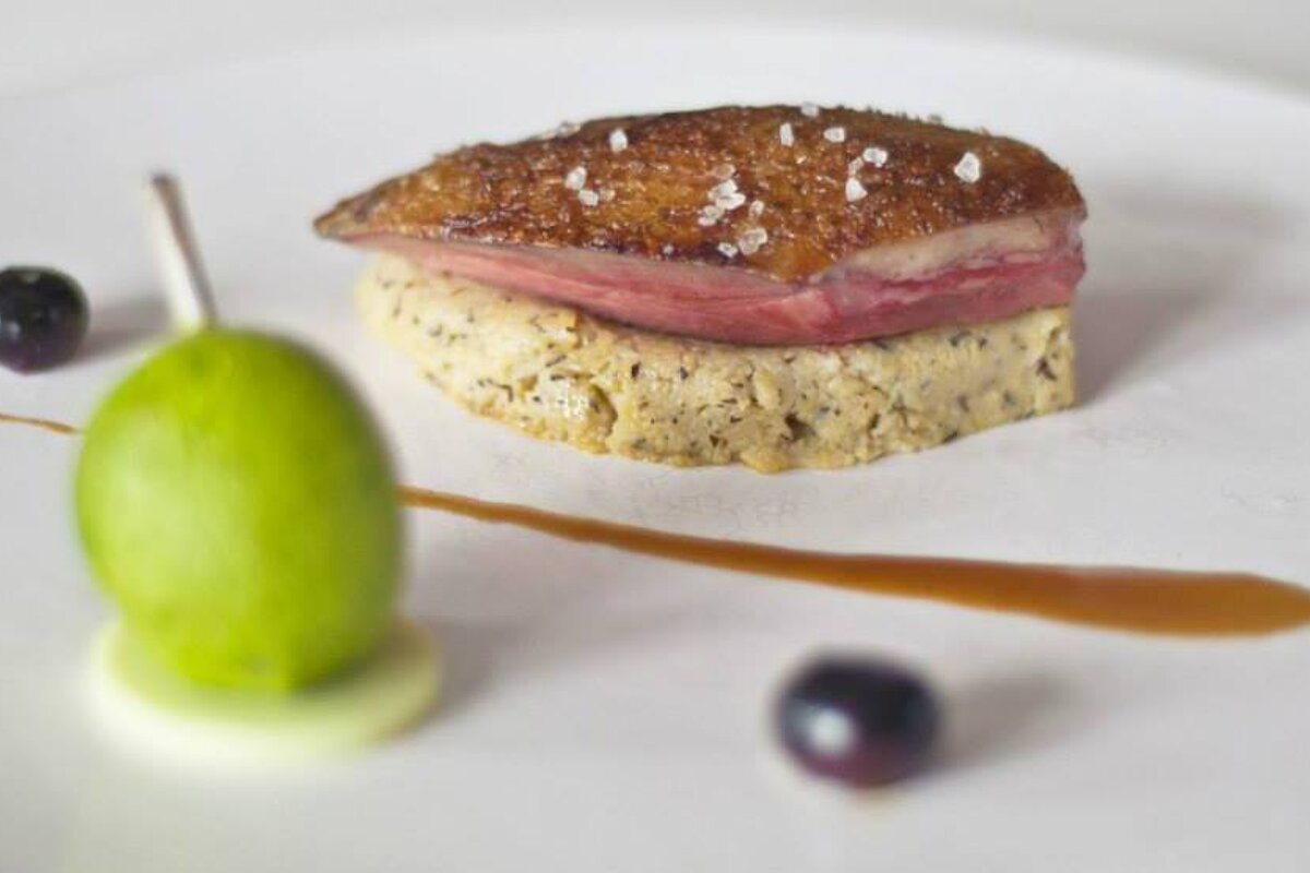 Le Farcon Restaurant, La Tania style of cuisine