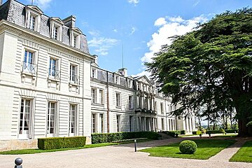 Rochecotte Chateau, Saint-Patrice exterior