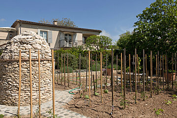 jardin-potager-du-domaine-du-mas-de-pierre-resort-spa.jpg