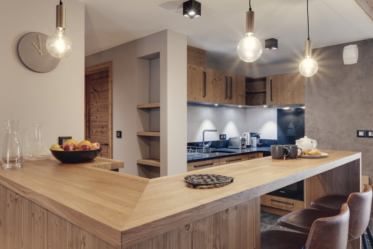 Snega Apartment, Val d'Isere - Centre kitchen