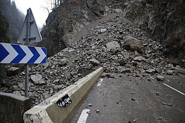 Gorges d'Arly Rockfall