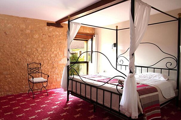 La Villa Romaine Hotel, Sarlat double bedroom