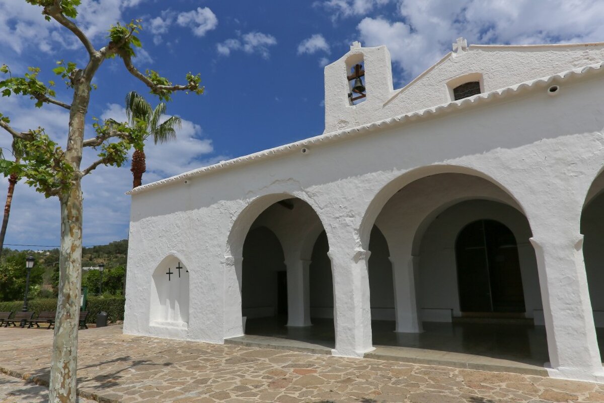 white washed church in san carlos ibiza