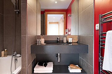 Les Crets Premium | 1 Bedroom Apartment, Meribel - Mottaret