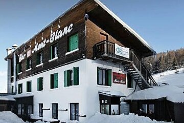 Bar Mont Blanc, Peisey Vallandry exterior