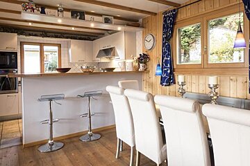 Merle Blanc Chalet, Verbier kitchen