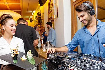 Cafe Montesol Restaurant & Bar, Ibiza Town interior