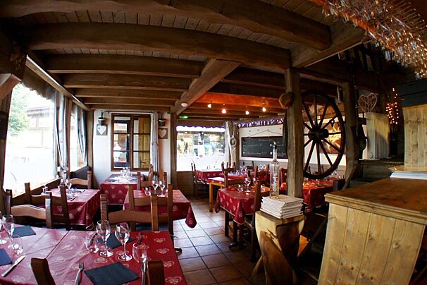 Le Grizzli Restaurant, Plagne Village interior