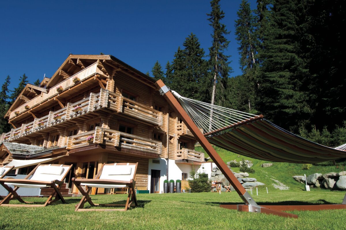 The Lodge Hotel, Verbier exterior