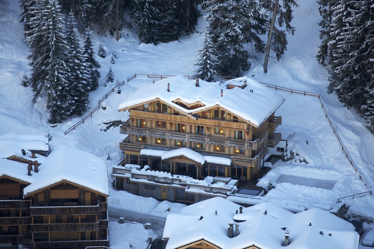The Lodge Hotel, Verbier exterior