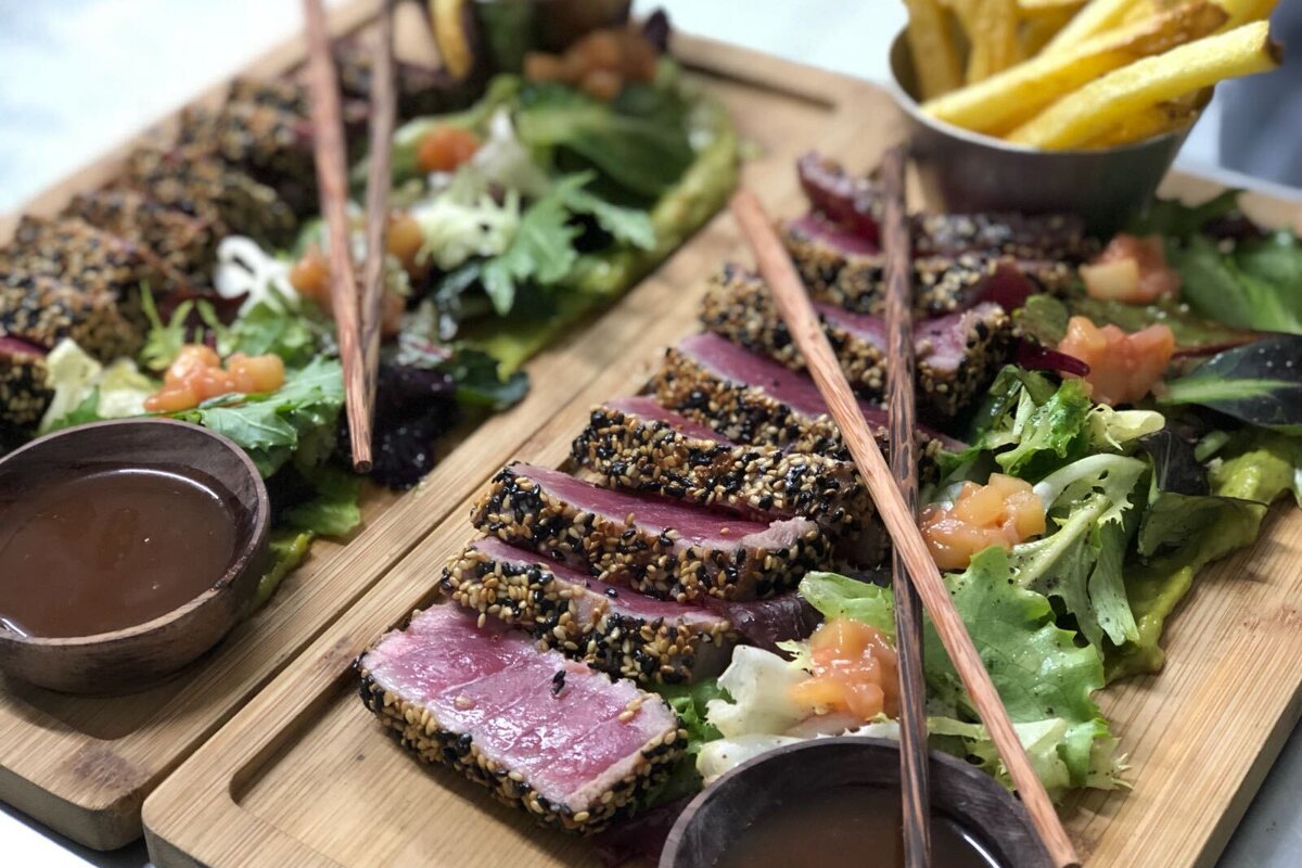 tuna dish at Restaurante Quince