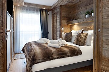 Annapurna B104 Apartment, Les Gets double bedroom