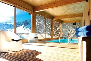 Arktic Chalet, Tignes - Le Lac / Lavachet swimming pool
