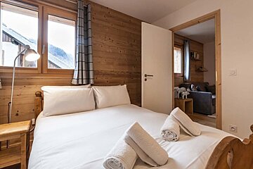 Florimont No.2 Apartment, Morzine double bedroom