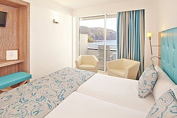 Gran Camp De Mar Hotel, Camp de Mar double bedroom