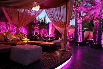 Le Baoli terrace