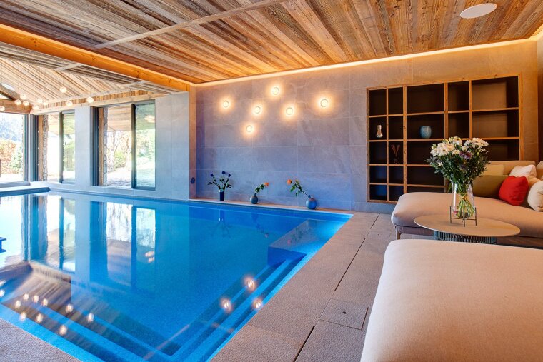 Menor Chalet, Meribel swimming pool