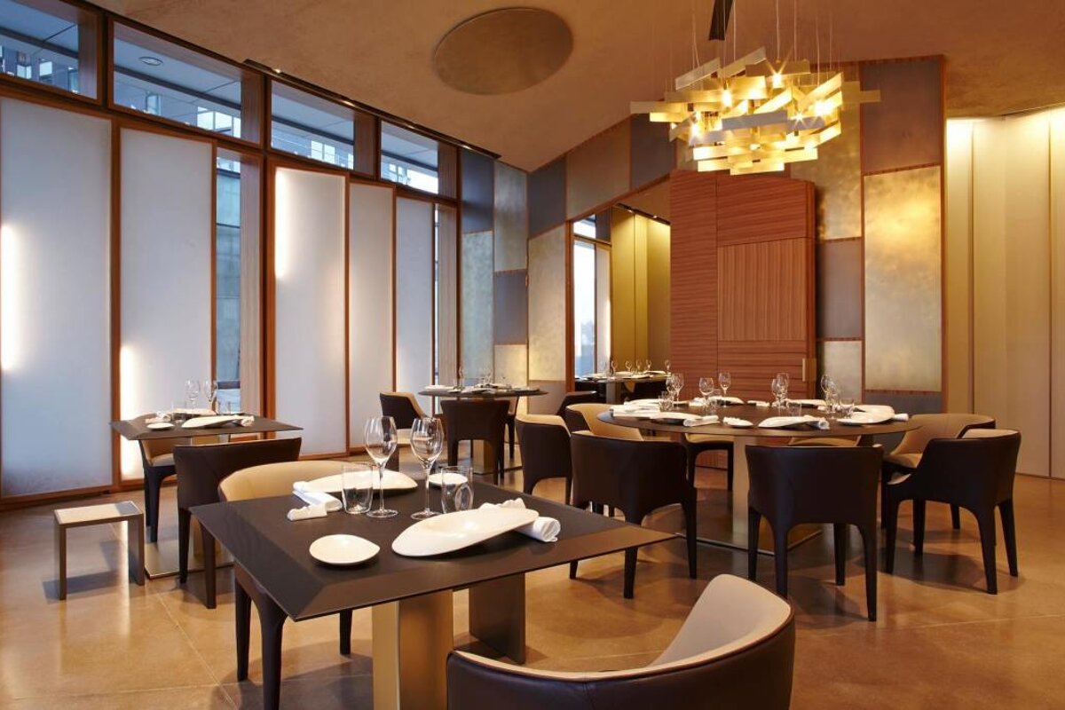 Berton Restaurant, Milan - Centre interior