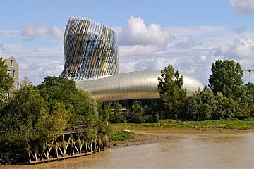 looking over the river to the museum of wine bordeaux