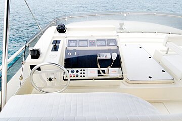 Ferretti 70' 21.7m Motor Yacht, Palma de Mallorca cockpit