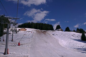 Patchy piste