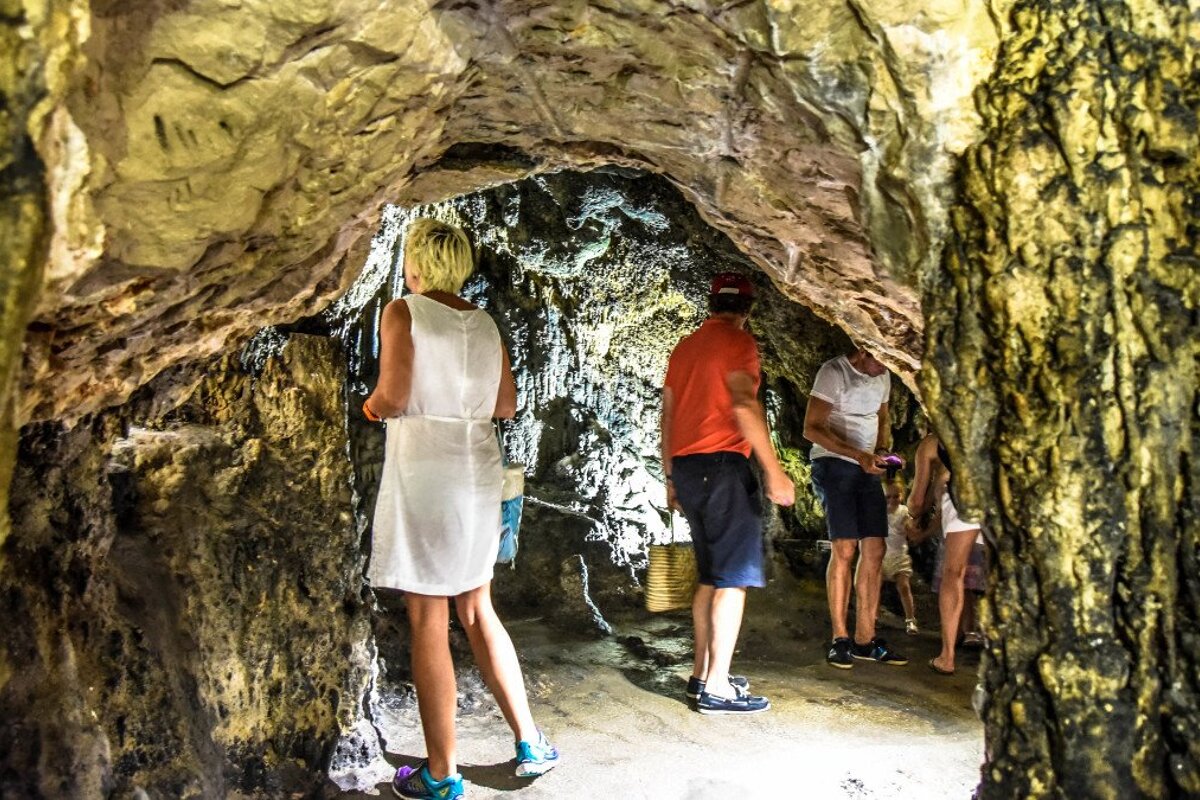 Exploring Arta Caves
