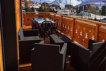 Secret de Neige Chalet, Alpe d'Huez balcony