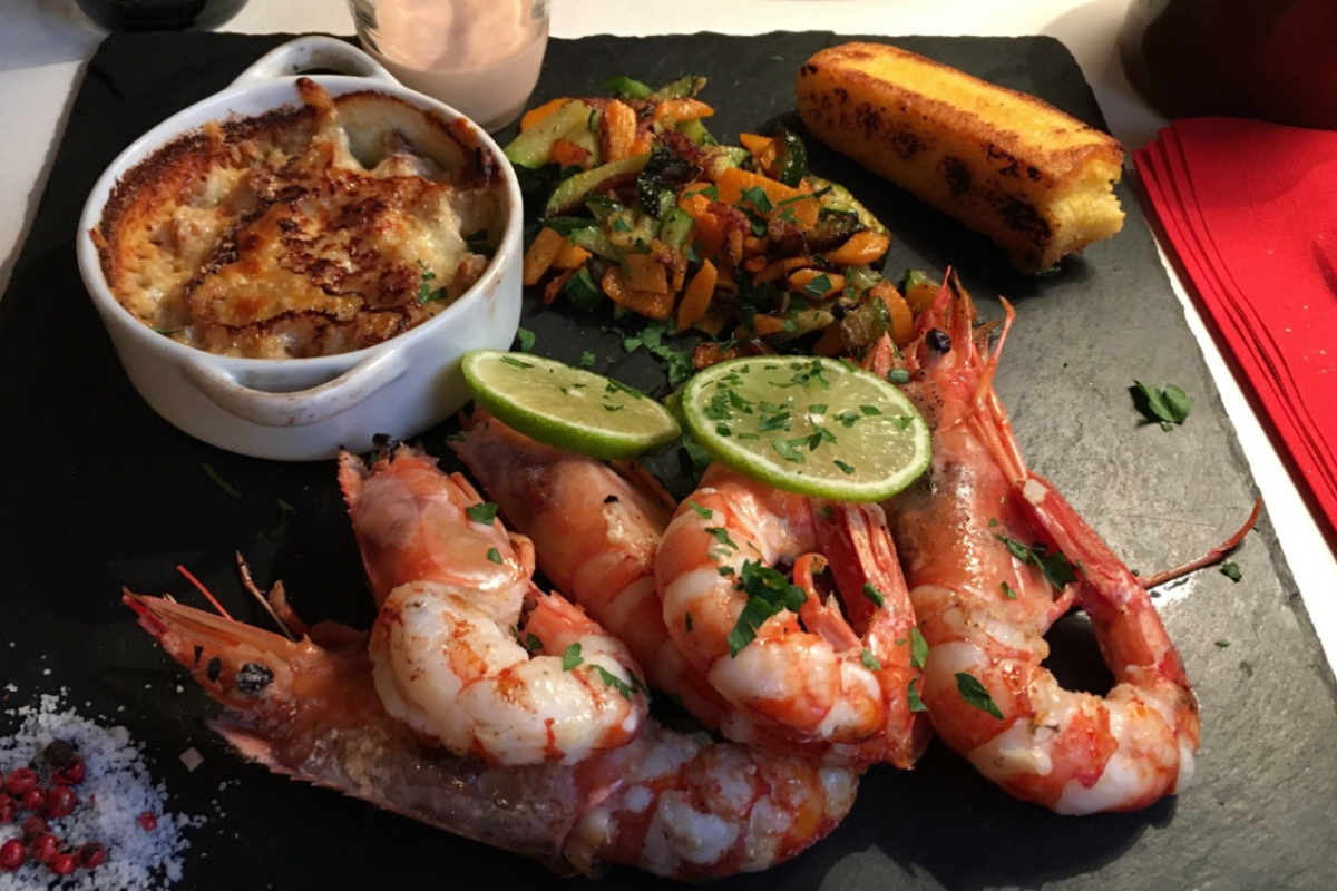 Au Coin du Feu Restaurant, Plagne Soleil / Village style of cuisine