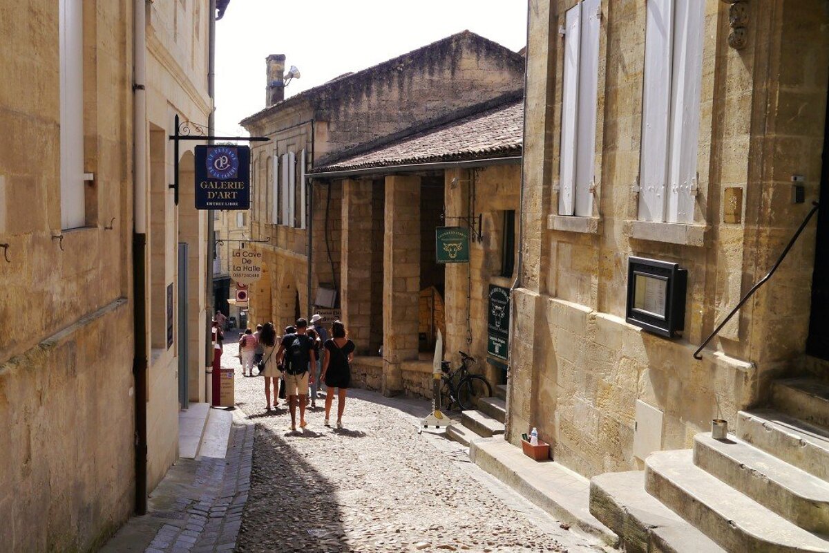 street to old market place in st emilion