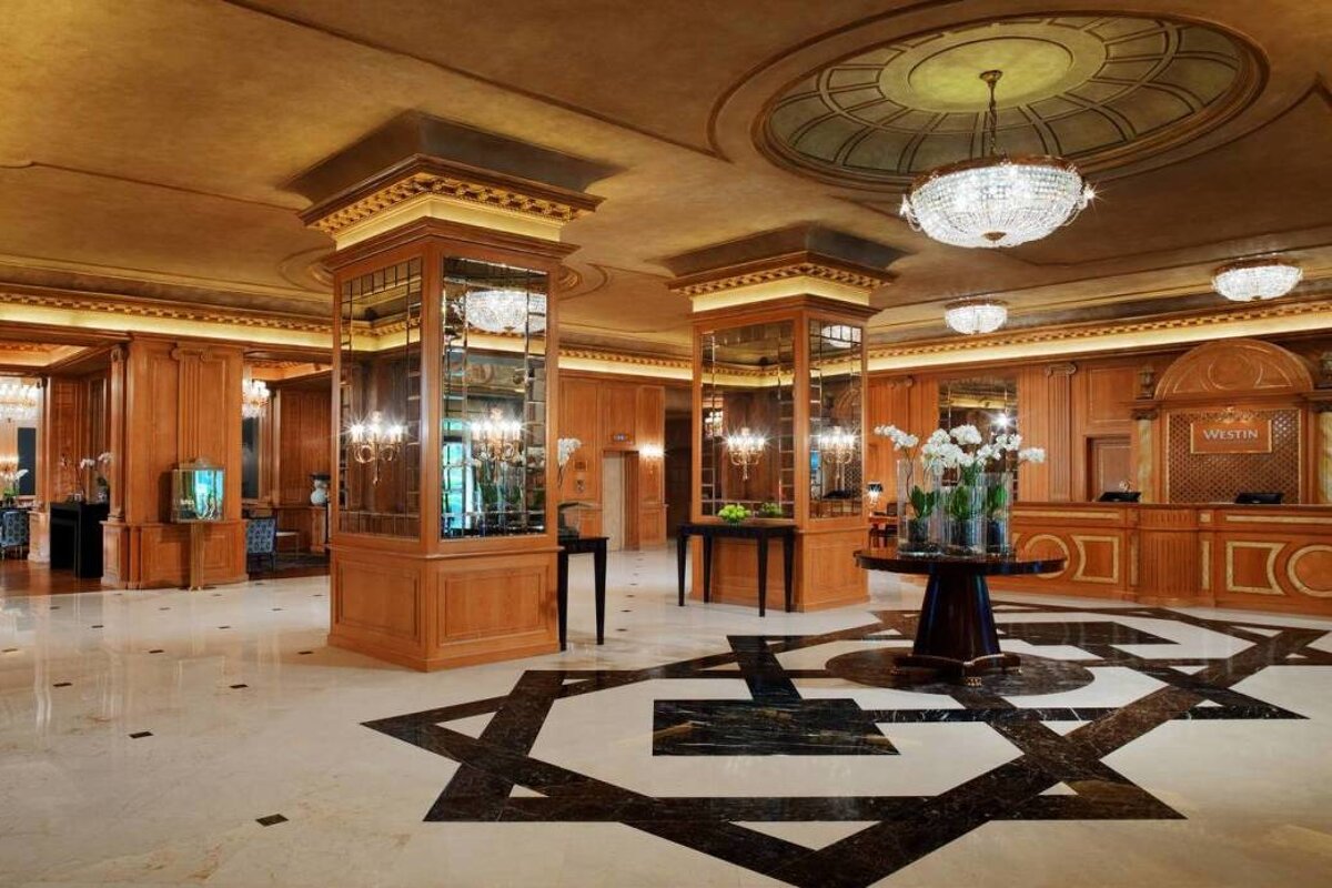 Westin Palace Hotel, Milan lobby