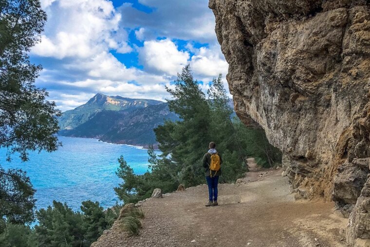A wintery coastal hike on the Cami de Sa Volta des General