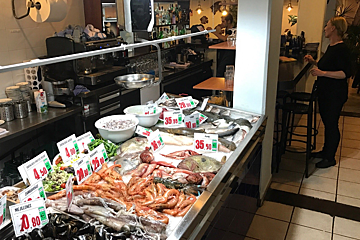La Parada del Mar Restaurant, Cala Major (Beach Resort) interior